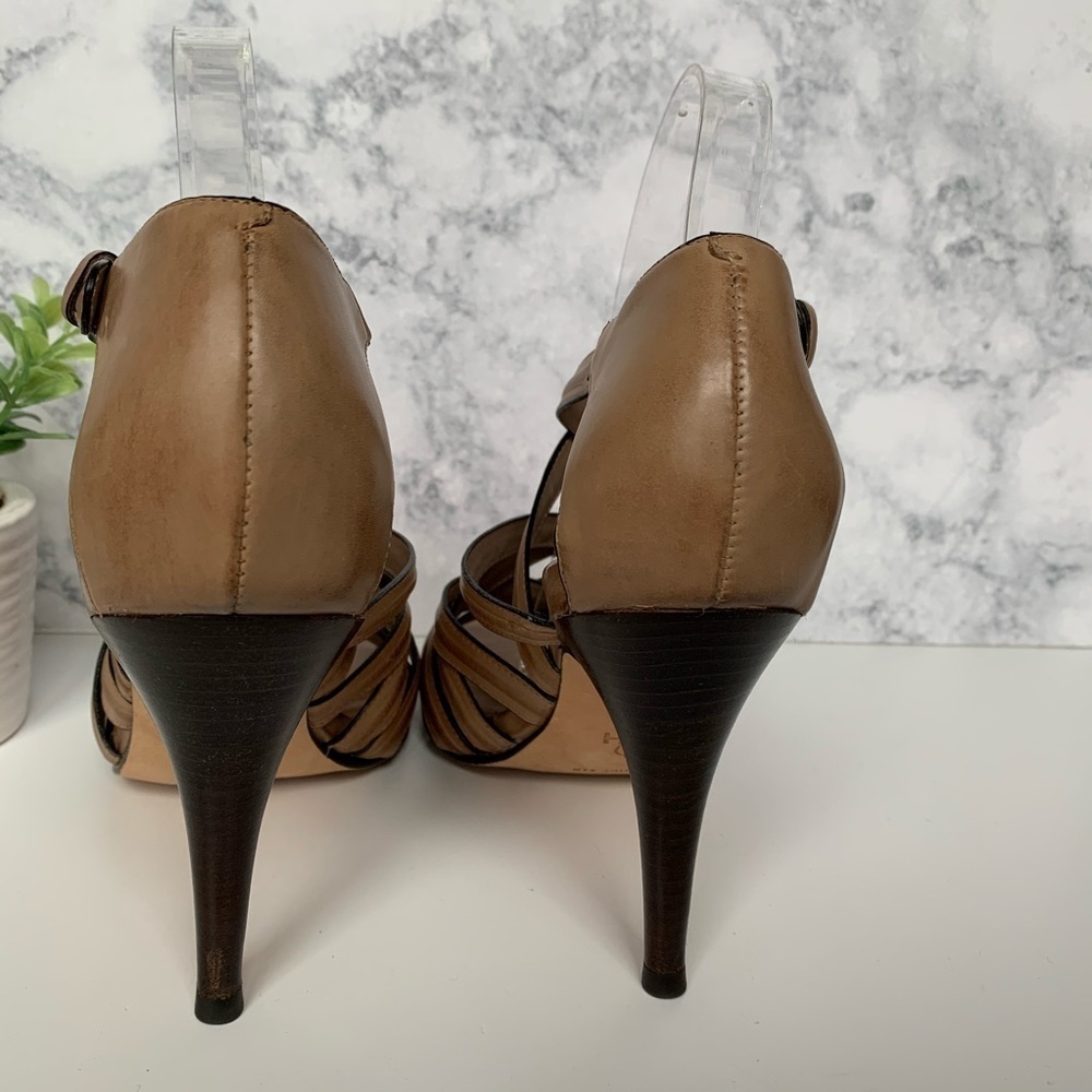 COLE Haan Nike Air Shayna tan leather high heels - Picture 4 of 6